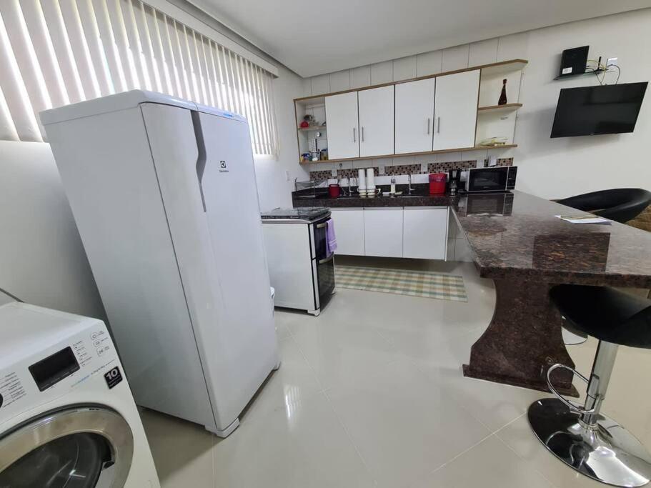 8-flat Confortavel Lugar Nobre Apartamento Manaus